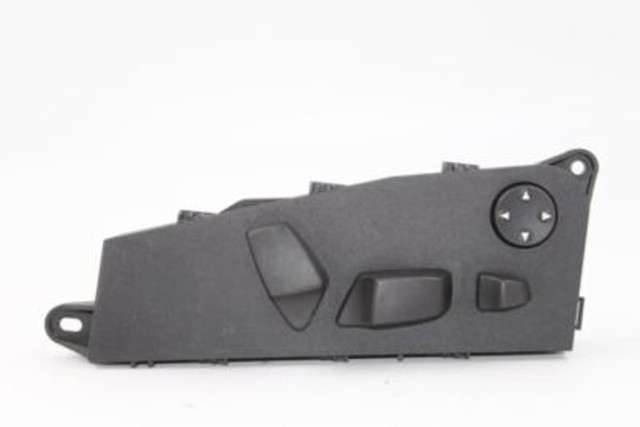 04-05 BMW E60 525i 530i FRONT RIGHT PASSENGER SEAT MEMORY CONTROL SWITCH #4909