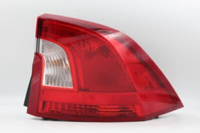 Right Passenger Tail Light Quarter Panel Mounted VIN Y 14-18 VOLVO S60 #5462 31395931