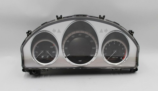 08 09 10 11 MERCEDES C300 C350 W204 INSTRUMENT CLUSTER GAUGE SPEEDOMETER OEM A2049003202 08 09 10 11 MERCEDES C300 C350 W204 INSTRUMENT CLUSTER GAUGE SPEEDOMETER OEM A2049003202