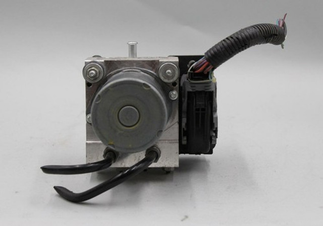 09 10 11 (2009-2011) JAGUAR XF X250 ABS ANTI LOCK BRAKE PUMP MODULE OEM 9X23-2C405 09 10 11 (2009-2011) JAGUAR XF X250 ABS ANTI LOCK BRAKE PUMP MODULE OEM 9X23-2C405