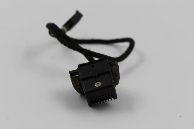 Camera/Projector Camera Front Windshield Mounted Fits 04-10 AUDI A8 3010 4E0907658 high resolution2