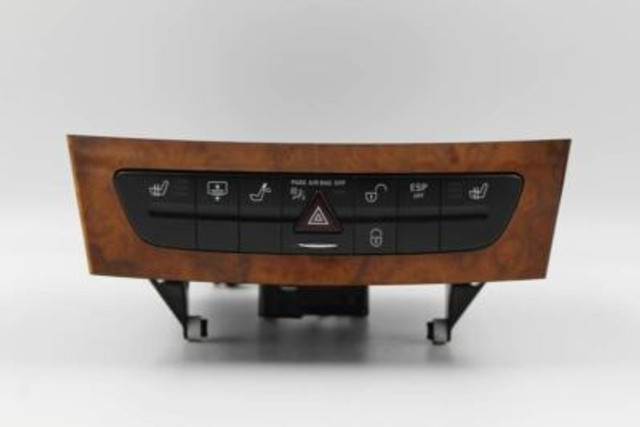 Audio Equipment Radio 251 Type Changer Fits 06-13 MERCEDES R350VR-CLASS OEM 2412 A2116800552
