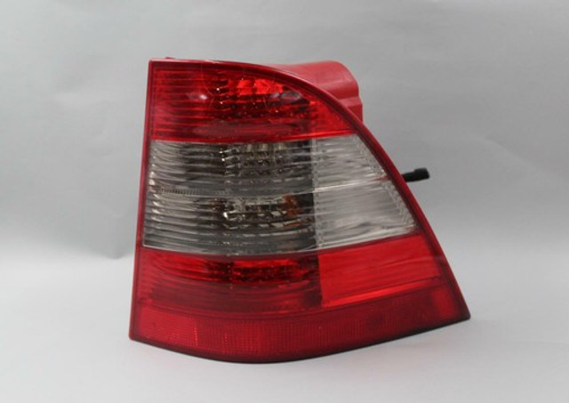 02 03 04 05 MERCEDES ML500 ML350 ML320 RIGHT PASSENGER SIDE TAIL LIGHT OEM A1638202864 02 03 04 05 MERCEDES ML500 ML350 ML320 RIGHT PASSENGER SIDE TAIL LIGHT OEM A1638202864