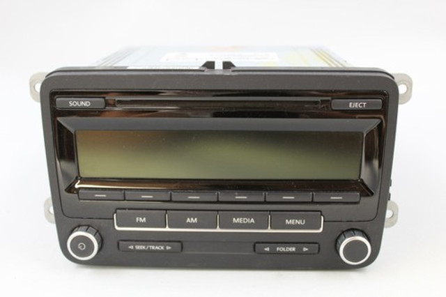 11 12 13 14 VOLKSWAGEN JETTA AM/FM RADIO CD PLAYER RECEIVER 28305128 OEM 11 12 13 14 VOLKSWAGEN JETTA AM/FM RADIO CD PLAYER RECEIVER 28305128 OEM