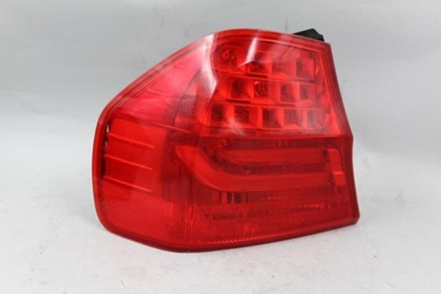 Left Driver Tail Light Sedan Canada Market Fits 2009-2011 BMW 328i OEM #2106