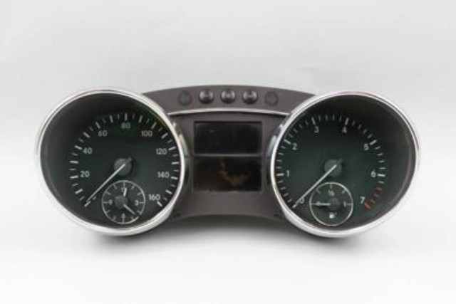 Speedometer 251 Type MPH 2009-2010 MERCEDES R350 R-CLASS OEM #1067 A2514404947