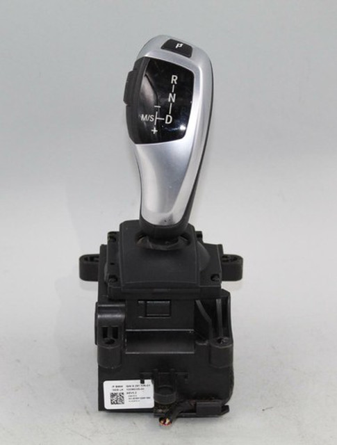 12 13 14 15 16 17 BMW X3 CENTER CONSOLE AUTOMATIC GEAR SHIFTER OEM 10099676-00 12 13 14 15 16 17 BMW X3 CENTER CONSOLE AUTOMATIC GEAR SHIFTER OEM 10099676-00