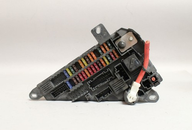 06 07 08 09 10 BMW 535I E60 REAR POWER DISTRIBUTION RELAY FUSE BOX 690669-01