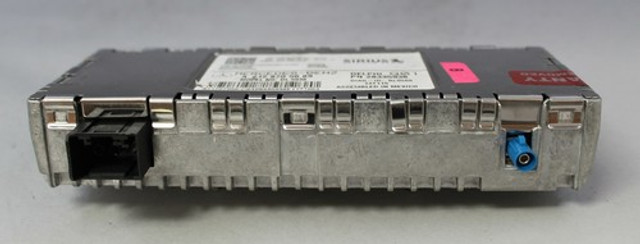 14 15 MERCEDES E-CLASS E350 SEDAN SATELLITE RECEIVER MODULE A2128705689 OEM 14 15 MERCEDES E-CLASS E350 SEDAN SATELLITE RECEIVER MODULE A2128705689 OEM