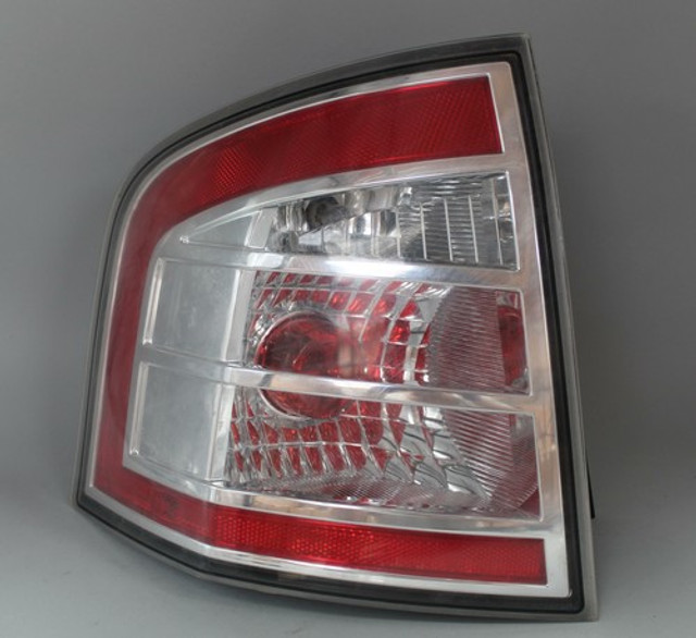 2007 2008 2009 2010 FORD EDGE LEFT DRIVER SIDE TAIL LIGHT OEM