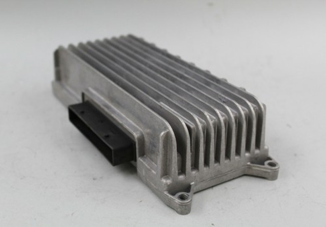 2009 2010 AUDI A4 AUDIO RADIO AMPLIFIER 8T0035223AH OEM