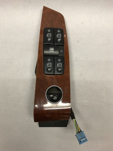 02 03 04 05 06 MERCEDES W220 S430 S500 LEFT DRIVER SIDE MASTER WINDOW SWITCH OEM 02 03 04 05 06 MERCEDES W220 S430 S500 LEFT DRIVER SIDE MASTER WINDOW SWITCH OEM