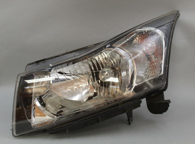 2012-2016 CHEVY CRUZE VIN P 4TH DIGIT LIMITED FRONT LEFT DRIVER SIDE HEADLIGHT high resolution2 2012-2016 CHEVY CRUZE VIN P 4TH DIGIT LIMITED FRONT LEFT DRIVER SIDE HEADLIGHT high resolution2