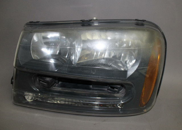 02 03 04 05 06 07 2008 2009 CHEVY TRAILBLAZER LEFT NOTCHED DRIVER HEADLIGHT OEM high resolution2 02 03 04 05 06 07 2008 2009 CHEVY TRAILBLAZER LEFT NOTCHED DRIVER HEADLIGHT OEM high resolution2