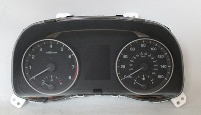 17 18 HYUNDAI ELANTRA INSTRUMENT CLUSTER GAUGE SPEEDOMETER 94001-F2060 OEM - A-11456