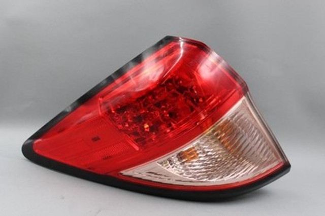 Left Driver Tail Light Quarter Mounted Fits 2016-2018 HONDA HR-V OEM #39278 33552T7SA01