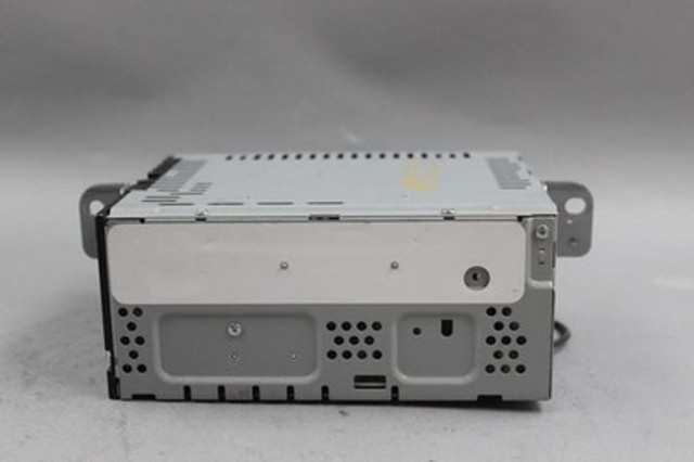 Audio Equipment Radio Receiver AM-FM-MP3 2019 FORD ESCAPE OEM #38903 GJ5T-19C107-KA