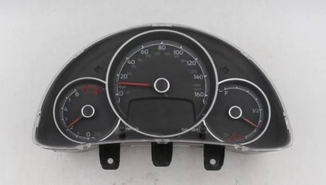 Speedometer 33K Miles MPH Fits 2016-2019 VOLKSWAGEN BEETLE OEM #39807 5C5920976D