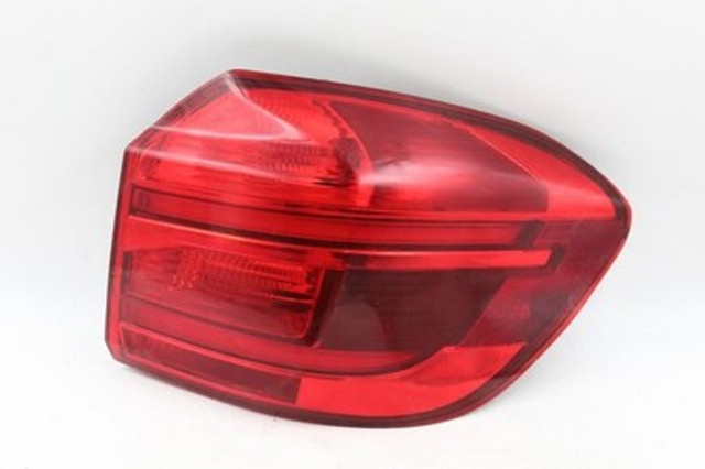 Right Passenger Tail Light Quarter Mounted 2018-2021 BMW X3 OEM #40016 2SD012690