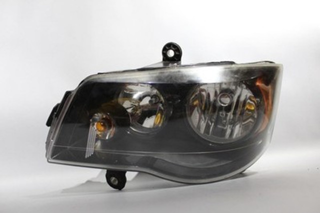 Left Driver Headlight Quad Halogen Black Bezel 2014-2020 DODGE CARAVAN OEM 40342 68206501AC