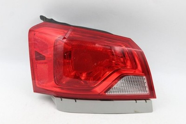 Left Driver Tail Light Quarter Mounted Fits 2014-2020 CHEVROLET IMPALA OEM 40623 84247728