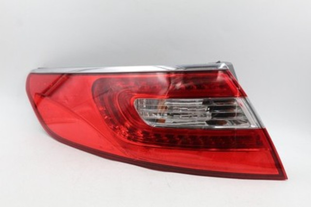 Left Driver Tail Light Quarter Mounted Fits 2012-2017 HYUNDAI AZERA OEM #40769
