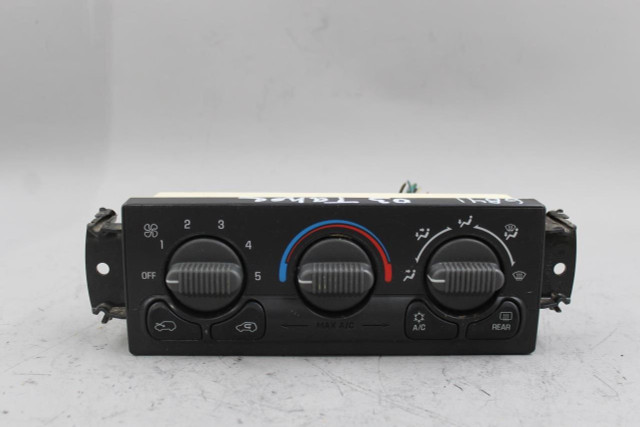 Temperature Control With AC Manual Control Fits 99-02 SIERRA 1500 PICKUP 42163 15054696