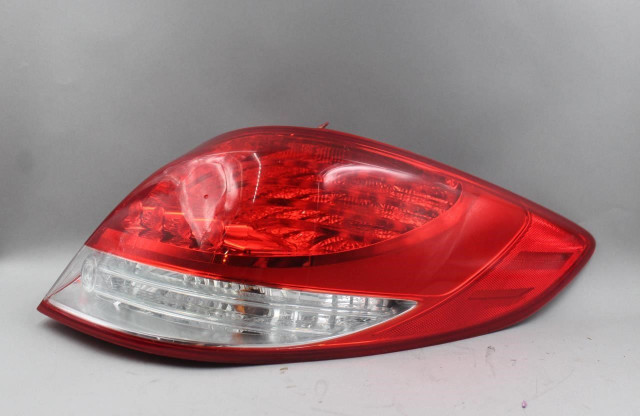 Right Passenger Tail Light With LED Accent Fits 13-17 HYUNDAI VELOSTER OEM 44538 924022V100, 924022V100