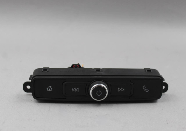 Audio Equipment Radio Control Panel 2023-25 CHEVROLET SILVERADO 2500 OEM #44779 42565560, 42565560