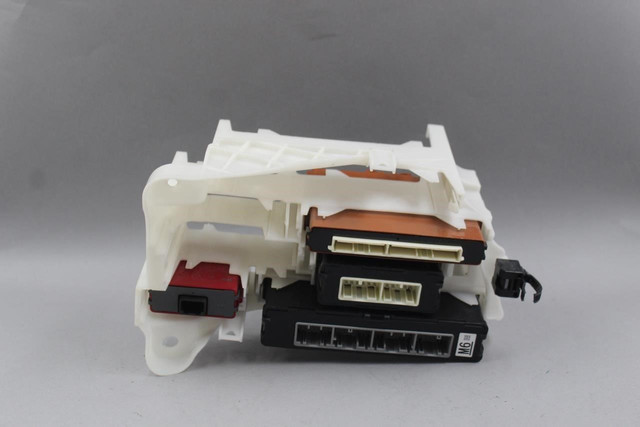 Chassis ECM Computer Power Supply Prius V Fits 2013-2015 TOYOTA PRIUS OEM #45360 8968147422