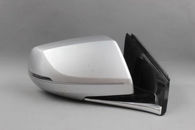 Right Passenger Side Silver Door Mirror Fits 2016-2019 CADILLAC XTS OEM #37775 23208148