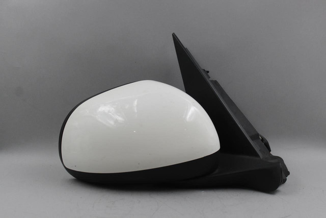 Right Passenger Side White Door Mirror Electric Fits 2014-17 FIAT 500 OEM #45509 68225414AA, 5NF04JXWAA, 68225414AA, 5NF04JXWAA