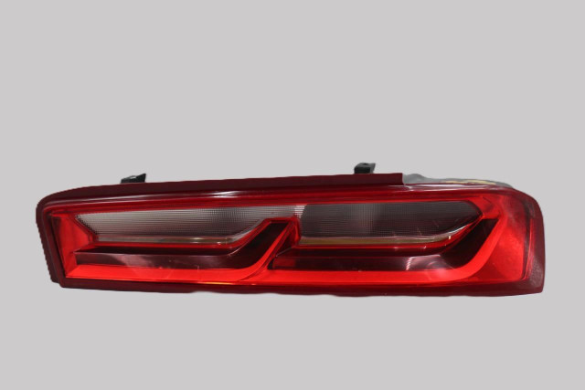 Right Passenger Tail Light Quarter Mounted Fits 16-18 CHEVROLET CAMARO OEM 45616 84136771