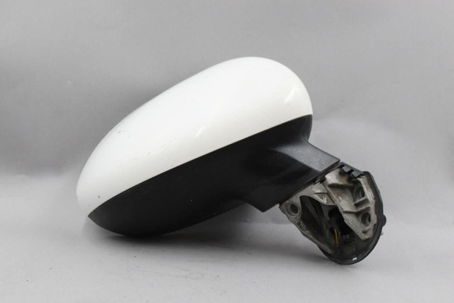 Right Passenger Side White Door Mirror Power Fits 2012-2014 KIA RIO OEM #45604 876201W150