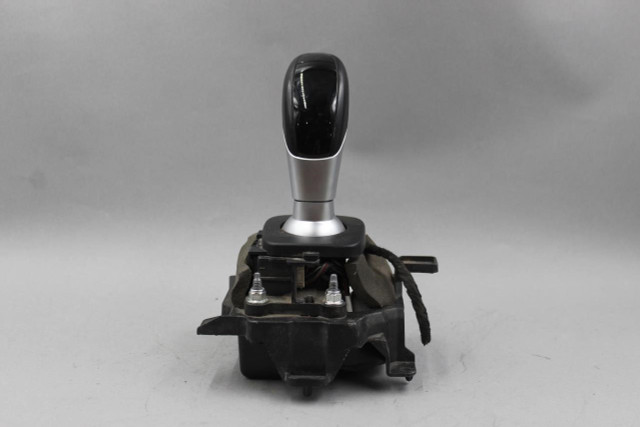 2017-2019 Alfa Romeo Giulia AUTOMATIC TRANSMISSION GEAR SELECTOR SHIFTER #45713