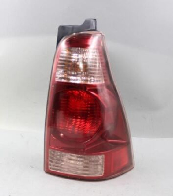Right Passenger Tail Light Fits 2003-2005 TOYOTA 4 RUNNER OEM #31872 8155135310