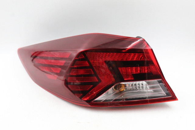 Left Driver Tail Light Quarter Panel Mounted 2019-2020 HYUNDAI ELANTRA OEM 37289 high resolution2