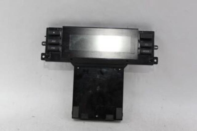 Info-GPS-TV Screen Display Fits 2008-2012 VOLVO 80 SERIES OEM #29975 360008916