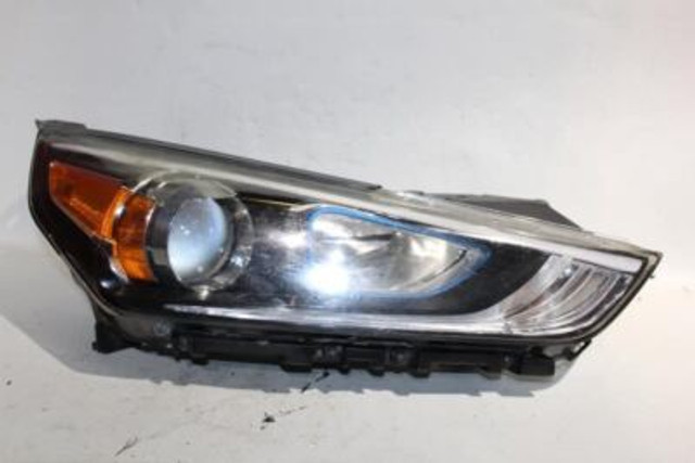 Right Passenger Headlight Halogen Hev Fits 2017-2019 HYUNDAI IONIQ OEM #31518 92102G2050