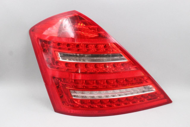 Left Driver Tail Light 221 Type S550 Fits 2010-2013 MERCEDES S-CLASS OEM #46093 2218201364