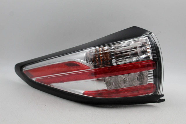 Left Driver Tail Light Quarter Mounted Fits 2016-2018 NISSAN MURANO OEM #46168 265555AA0B