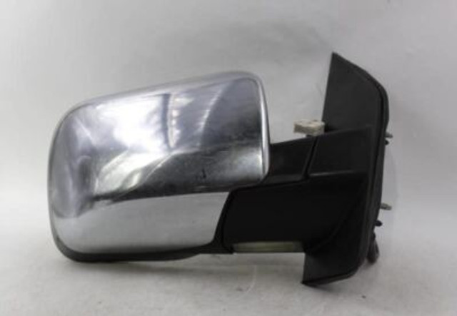 Right Passenger Side Chrome Door Mirror Fits 2004-2006 INFINITY QX56 OEM #29351 96301ZC60A
