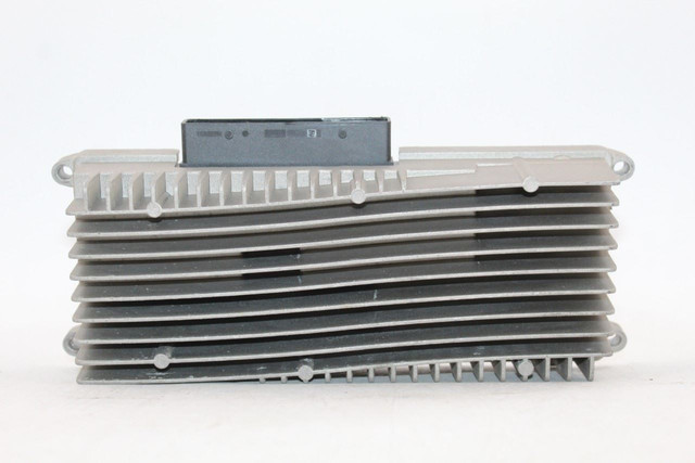 Audio Equipment Radio Fits 2013-2017 AUDI Q5 OEM #46559 8R0035223H, 8R0035223H