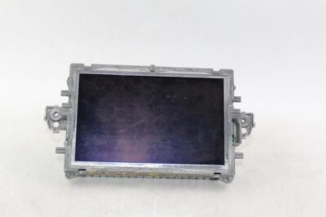 Info-GPS-TV Screen 212 Type Sedan E300 Front Fits 10-12 MERCEDES E-CLASS 26309 A2129010500