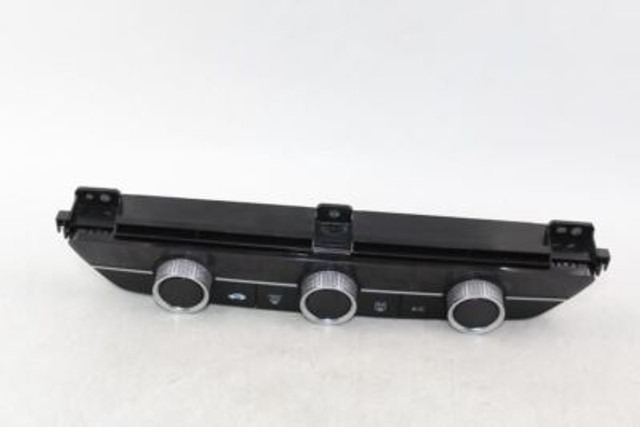 Temperature Control Fits 2022 HONDA CIVIC OEM #26158 79610T21A014M1