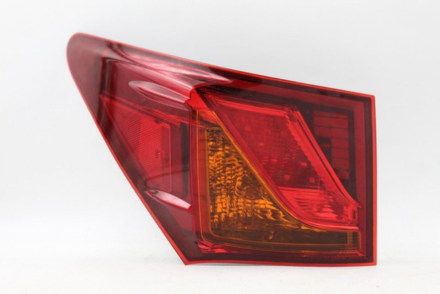 Driver Tail Light Quarter Panel Mounted 2013-2015 LEXUS GS350 47099 8156130C90, 8156130C90