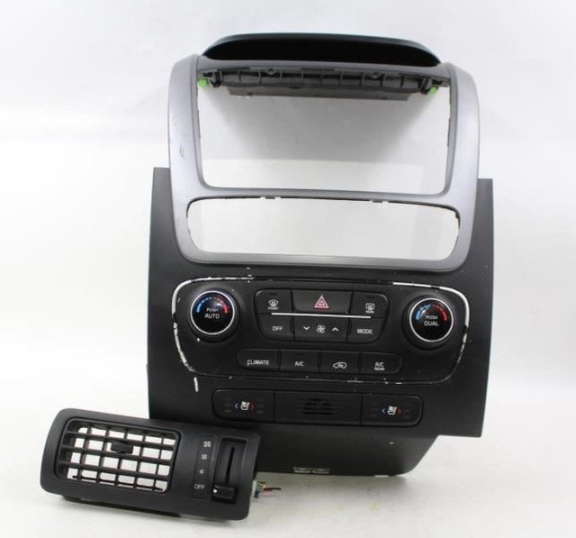 Temperature Control Navigation With Rear AC Fits 2014-2015 KIA SORENTO OEM 25137 972501U585, 972501U585VA high resolution2