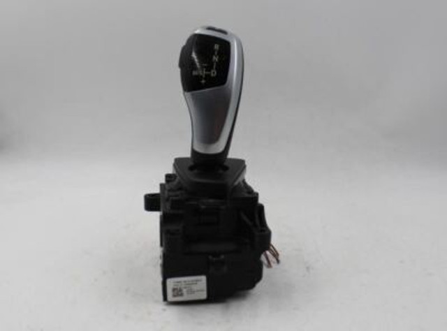 2013-2017 BMW 328I 335I CENTER CONSOLE AUTOMATIC GEAR SHIFTER OEM #24261 9296896-01