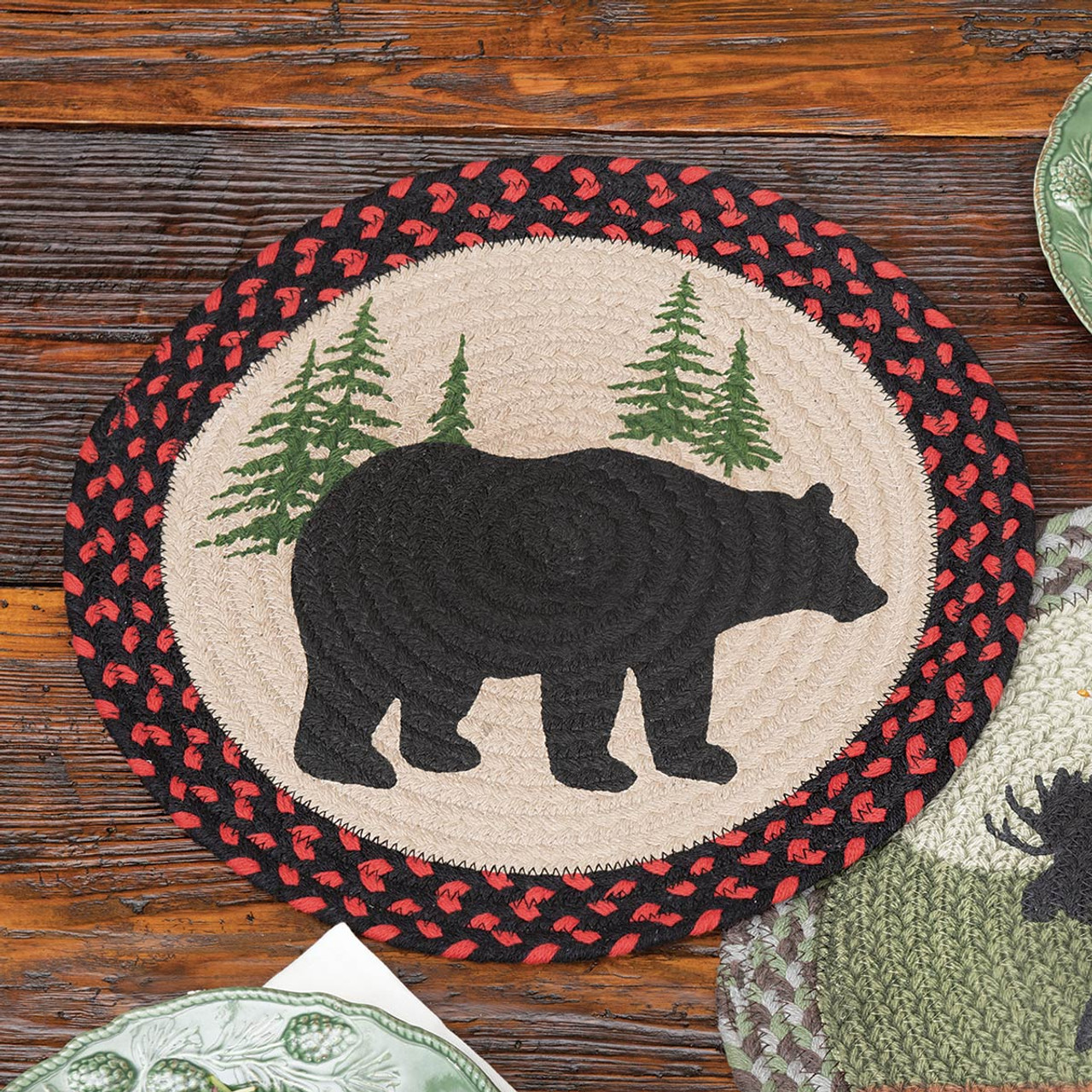 black bear silhouette pattern