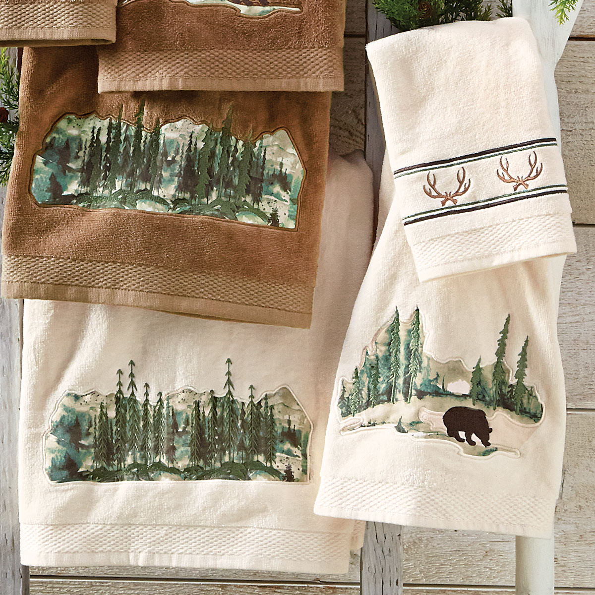 Bear Towels, Moose & Pine Cone Towels Black Forest Decor